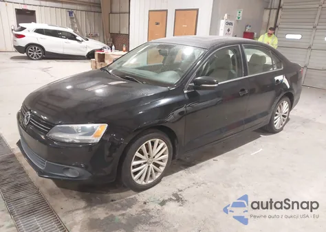 2014 Volkswagen Jetta 1.8T Sel from USA, damaged, VIN 3VWL07AJXEM378261